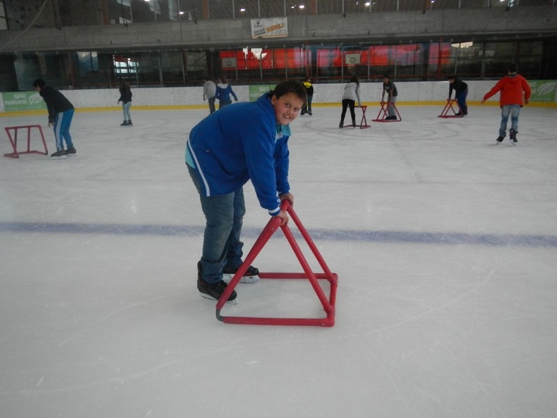 Village Camps International Summer Camp Leysin, Switzerland 2025-08-09 https://www.villagecamps.com/journals_admin/images/706-12-ice skatin (41).jpg